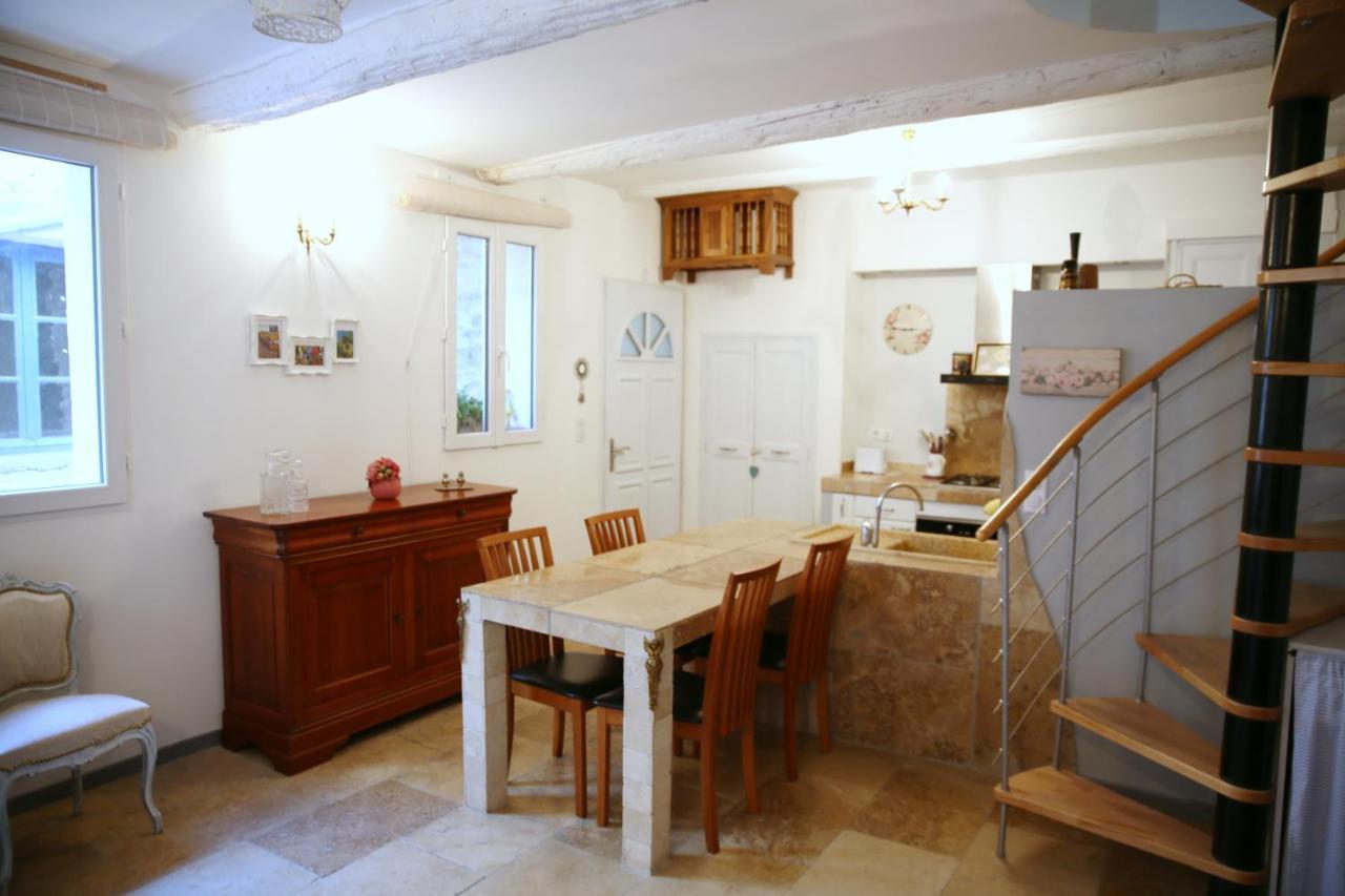 Le Bastidon De Louis, L'Isle Sur La Sorgue Βίλα Εξωτερικό φωτογραφία